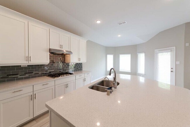 Building Photo - 22138 Grand Mist Dr