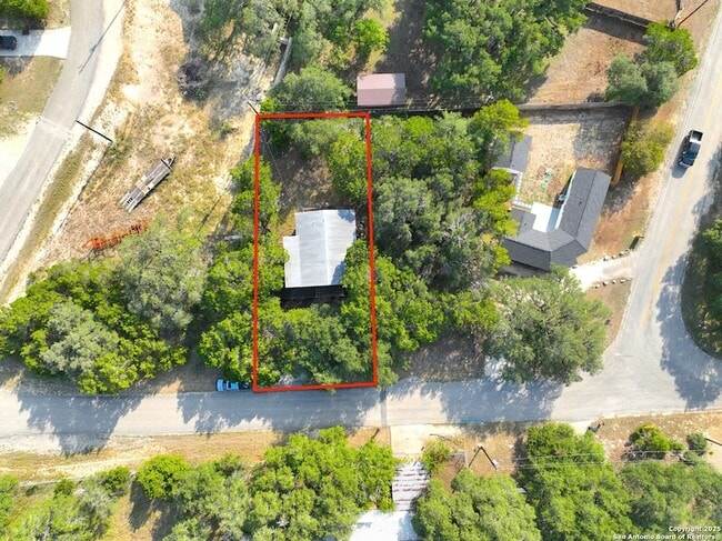 Building Photo - 776 Lookout Dr