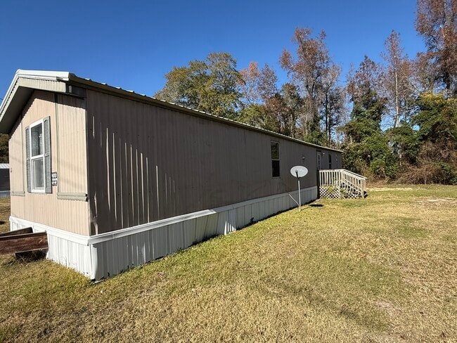 Building Photo - 48 Valtlee Dr