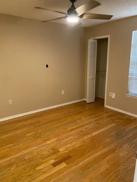 Building Photo - 1000 W Horatio St