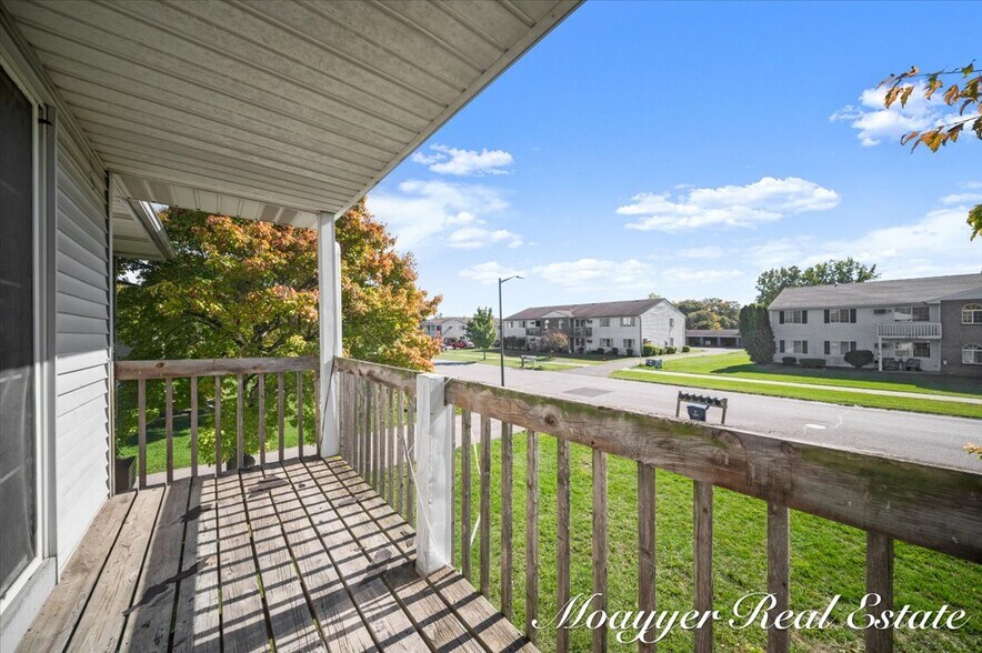 Building Photo - 1041 Abbey Ct