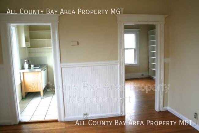 Building Photo - 2011 Crosby Ave