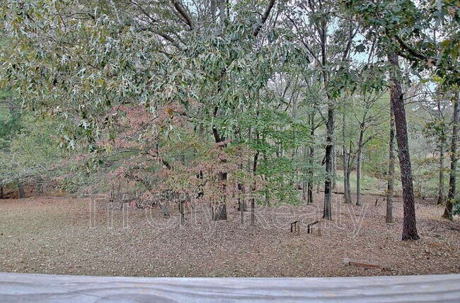 Building Photo - 150 Drennan Dr