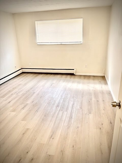 Building Photo - 2324 Iroll Ave