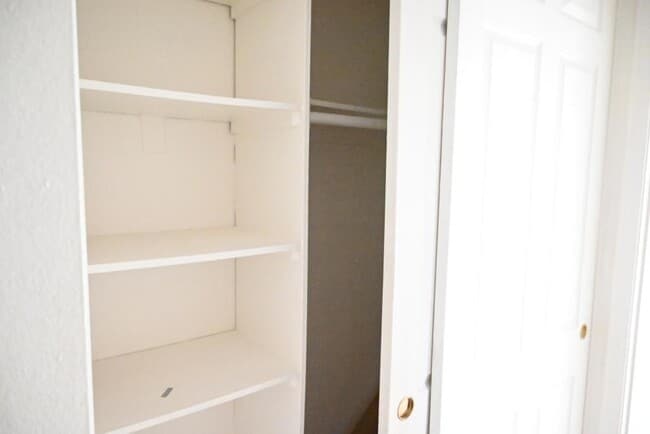 Building Photo - 23306 Marigold Ave