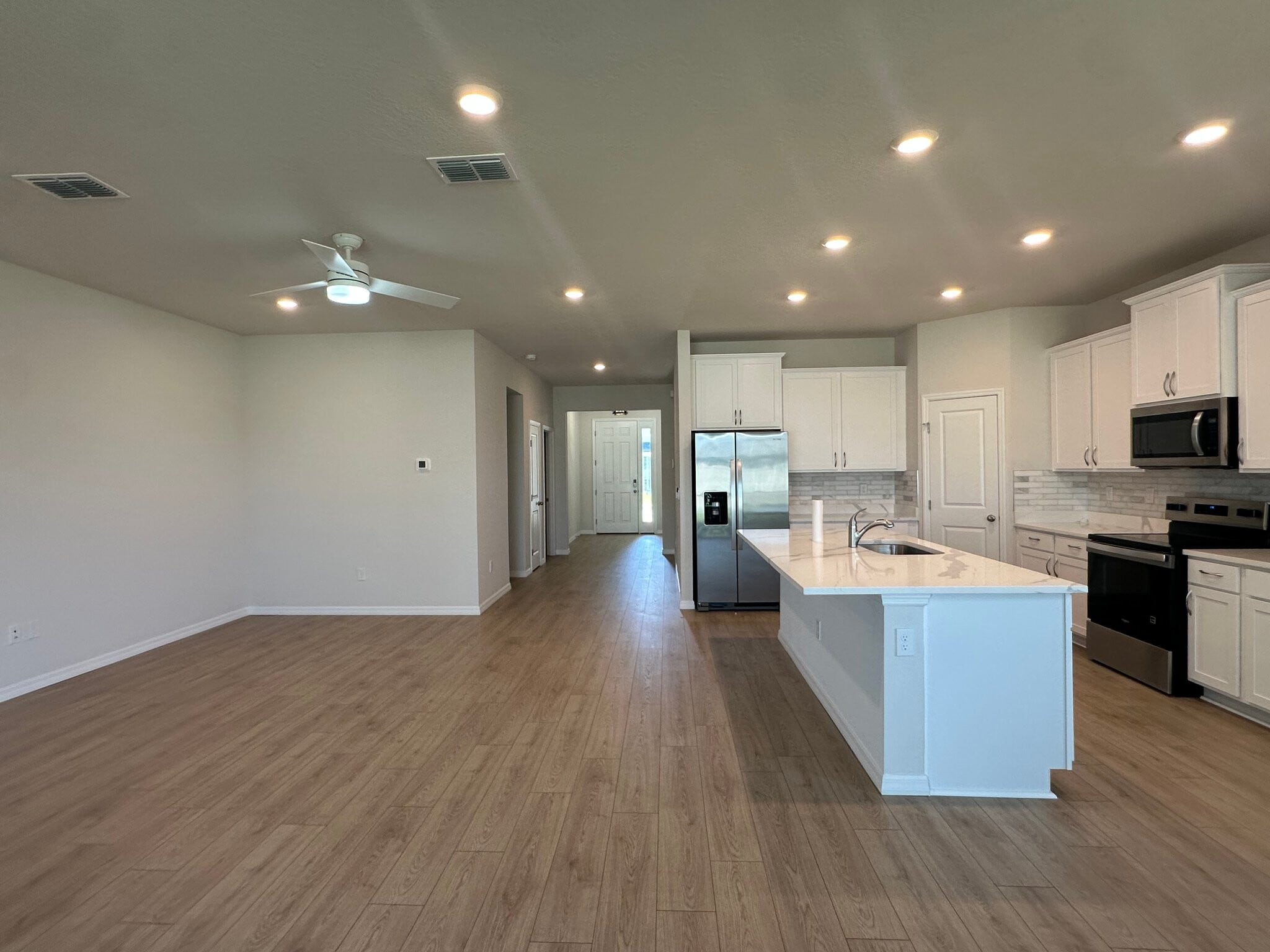 Building Photo - 9432 Bella Mar Trl