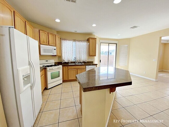 Building Photo - 9057 Spinning Wheel Ave