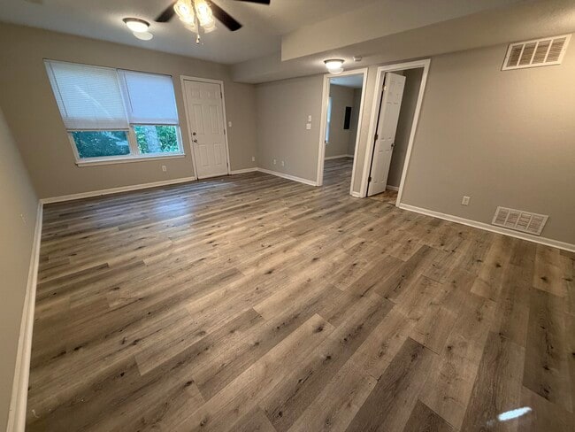 Building Photo - 5308 Godas Cir