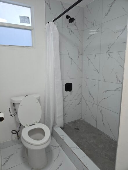 Building Photo - 14920 NW 10th Pl