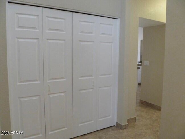 Building Photo - 10053 E San Bernardo Dr