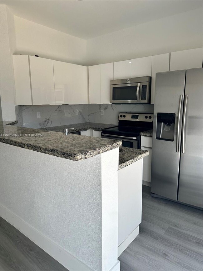 Building Photo - 8246 NW 108th Ave