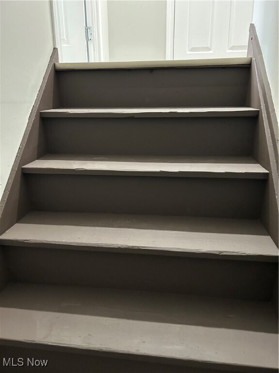 Building Photo - 15630 Holmes Ave