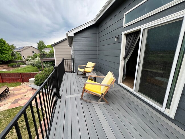 Building Photo - August 2025 - SFH 3 Bedroom + Bonus Room &...