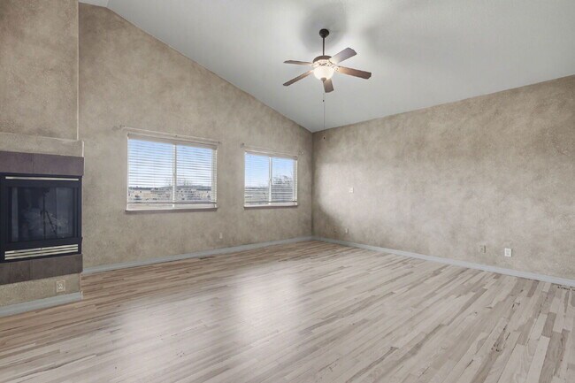 Building Photo - 5322 Balsam St