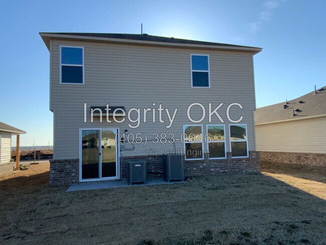 Building Photo - 1841 Easton Ln