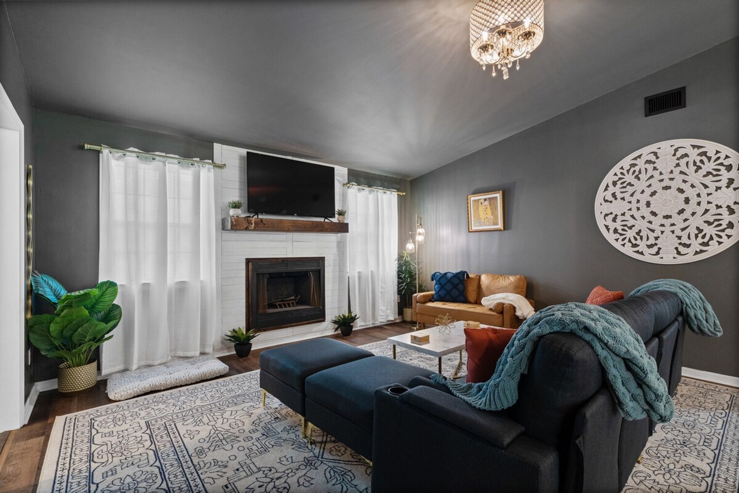 Building Photo - 2001 N 61st Ave