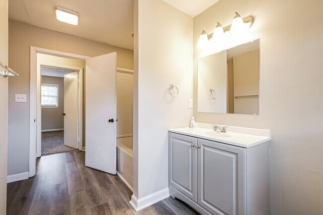 Building Photo - 4928 Spirit Ct SW