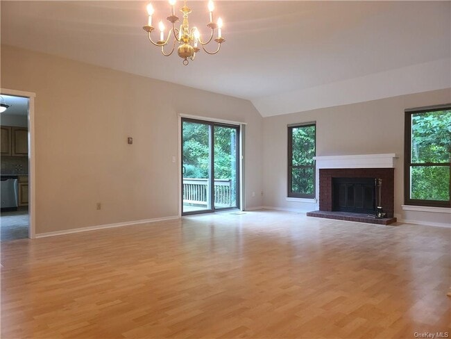 Building Photo - 384 Heritage Hills