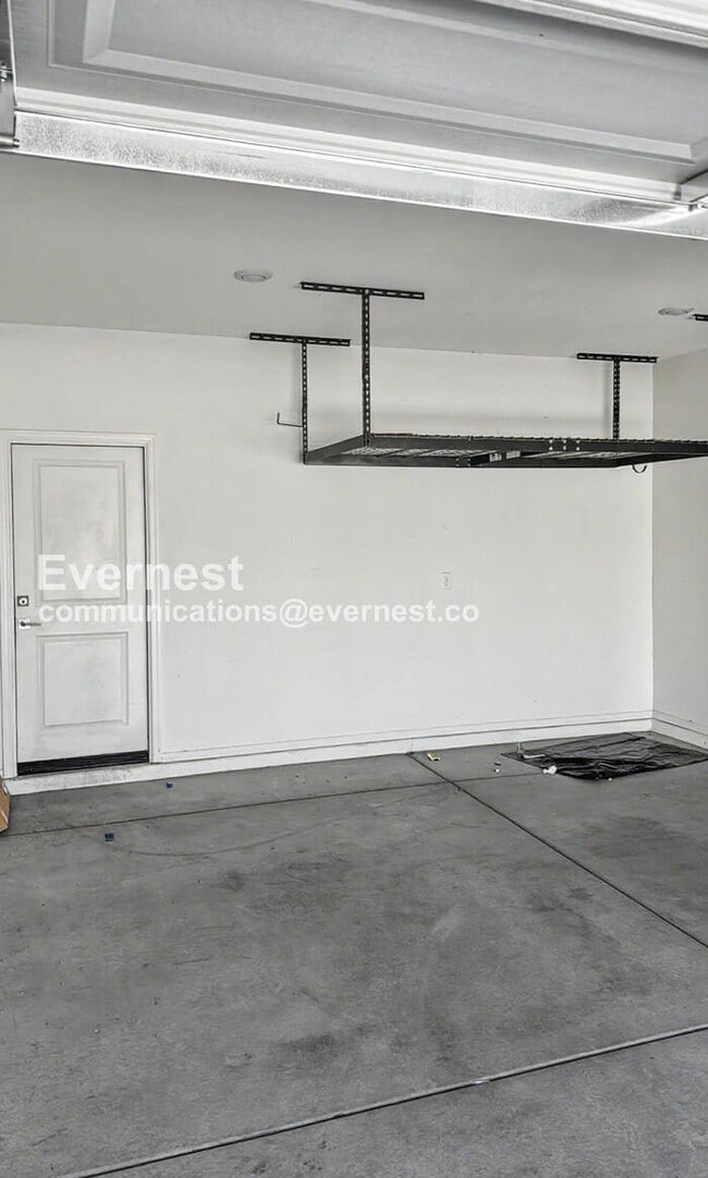 Building Photo - 10667 W Filbert St