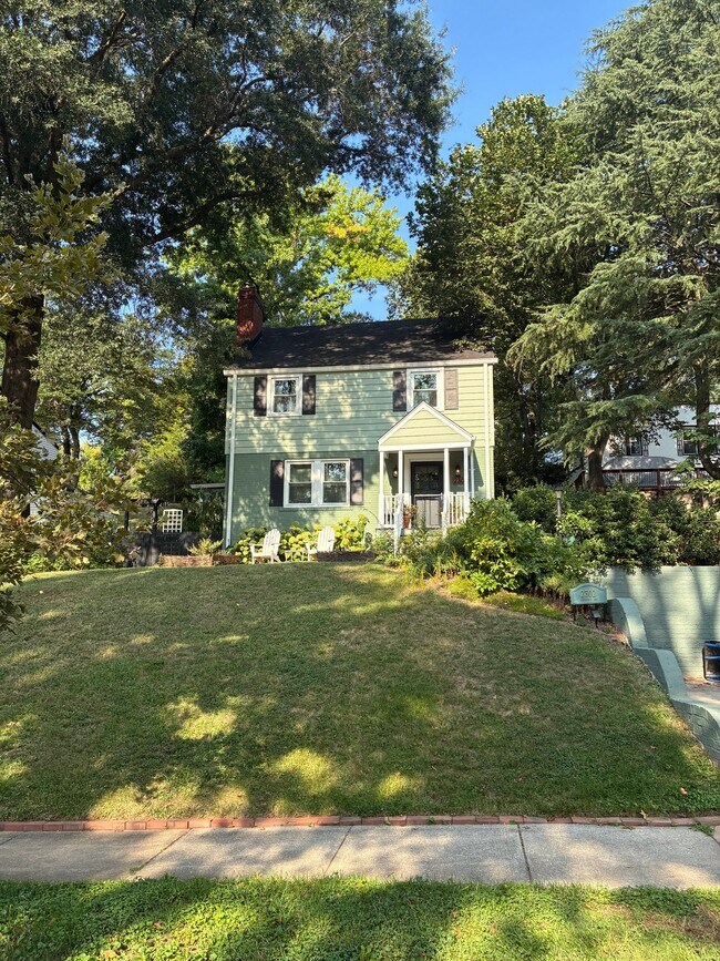 Building Photo - 2302 Cheverly Ave