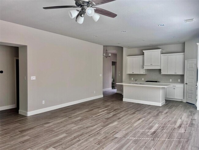 Building Photo - 288 Mallorn Ln