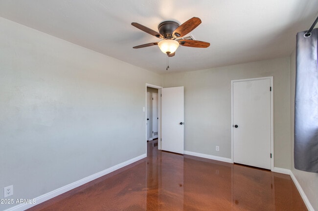 Building Photo - 1812 S Shafer Dr