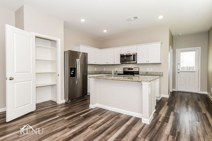 Building Photo - 6108 Harrah Ln