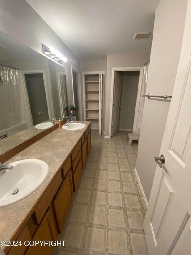 Building Photo - Stunning 3 Bed/2.5 Bath Eagle River Townhome with Unmatched Views!