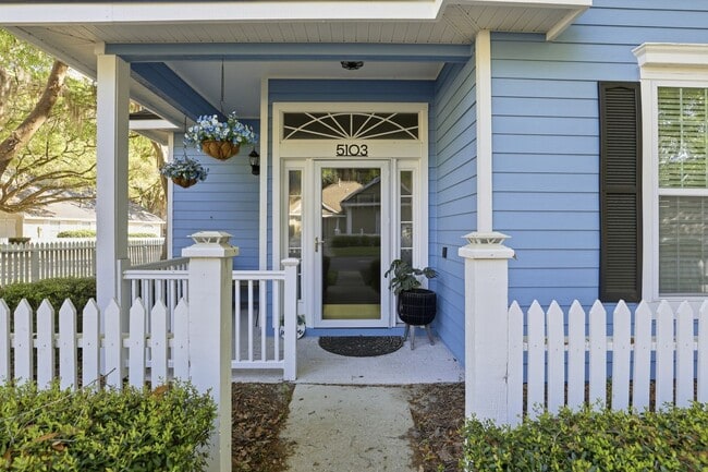 Building Photo - Chickasaw Way in Haile Plantation
