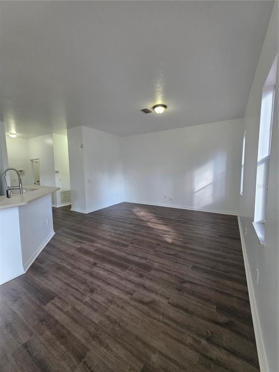 Building Photo - 2818 NE 24th Pl