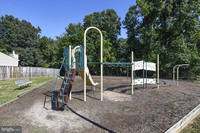 Building Photo - 2973 Myrtlewood Dr