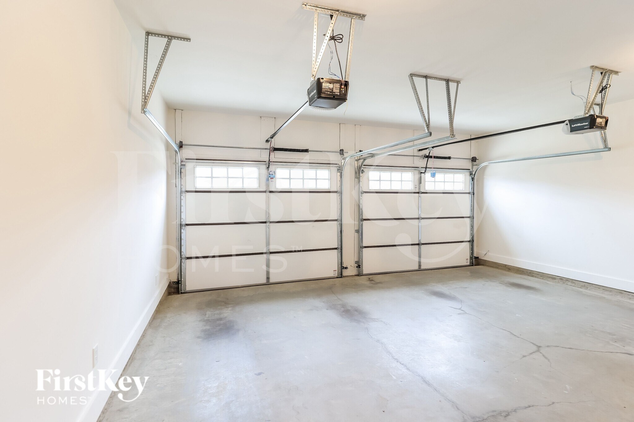 Building Photo - 1376 Woodridge Pl