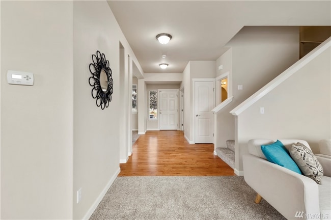 Building Photo - 1548 Farina Lp SE