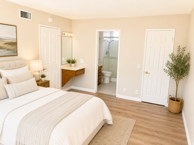 Building Photo - Beautiful Single-Story Home in the Desirable San Carlos Neighborhood