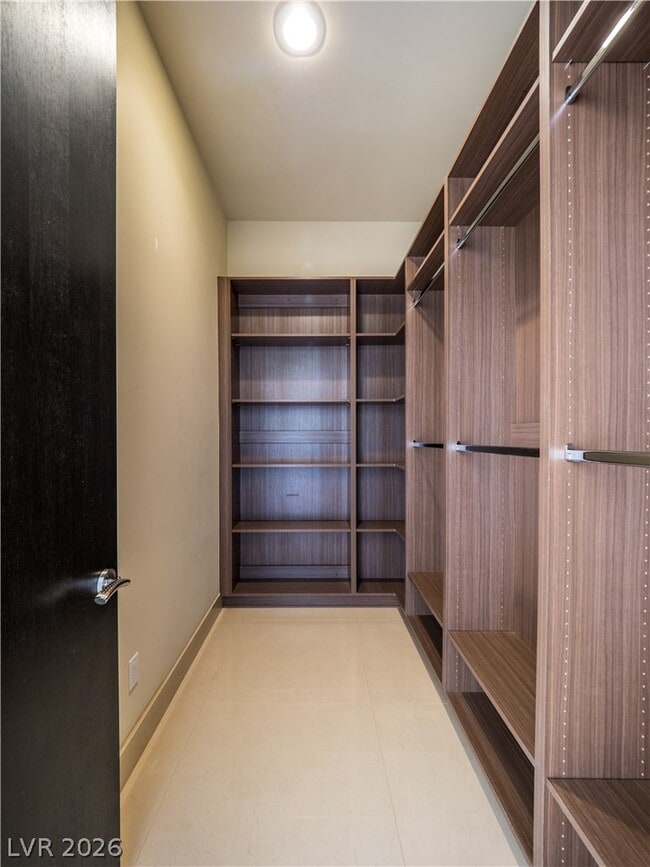 Building Photo - 7447 Yonie Ct