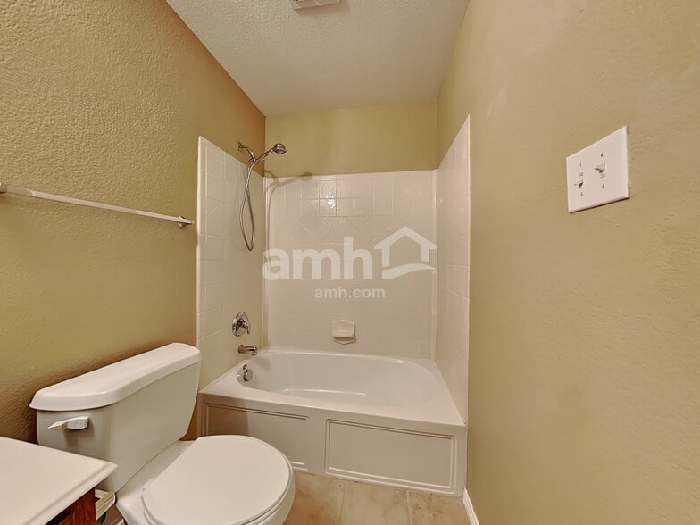Building Photo - 524 Anchor Way