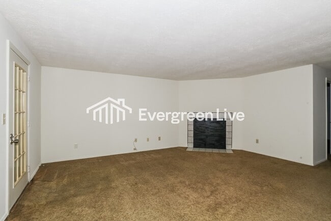 Building Photo - 8654 Belle Chase Dr