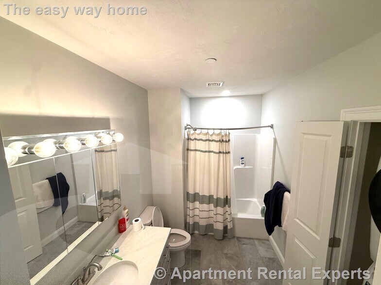 Building Photo - 320 Middlesex Ave