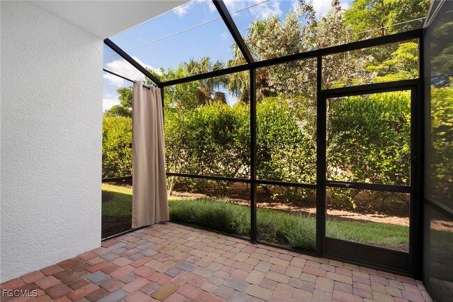 Building Photo - 15820 Portofino Springs Blvd