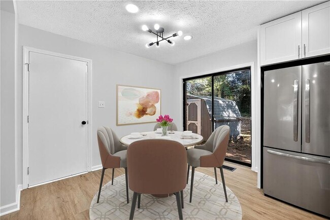 Building Photo - 1517 Colony E Cir