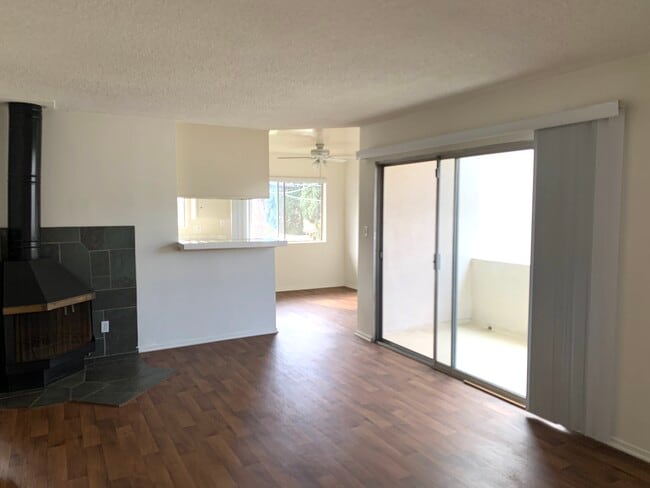 Building Photo - 1839-1841 Colby Ave