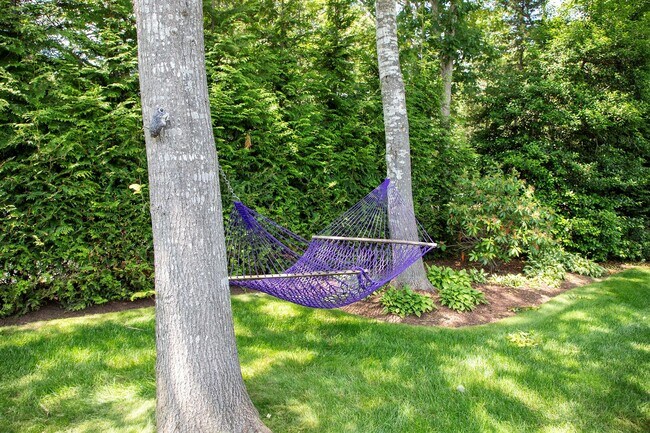 Building Photo - 5 Cedarfield Ln
