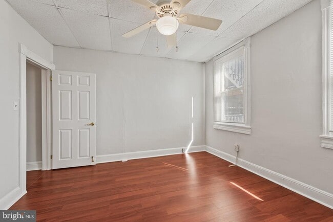 Building Photo - 733 S Conkling St