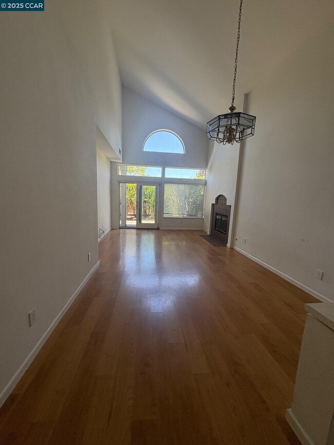 Building Photo - 1029 Lakeridge Pl