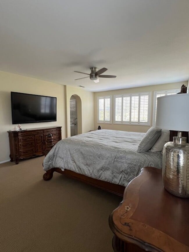 Building Photo - Beautiful, Expansive Paseo Del Sol Pool Home for Rent