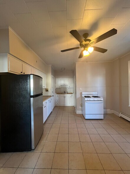 Building Photo - 67 W 53rd St