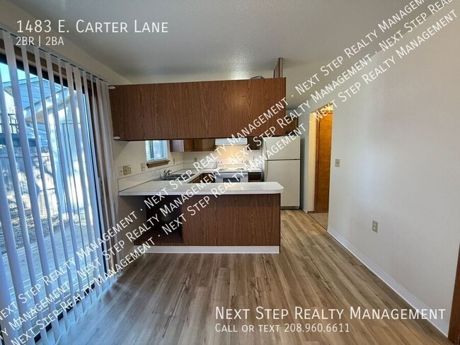 Building Photo - 1483 E Carter Ln