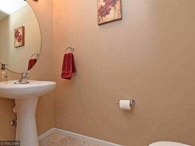 Building Photo - 3 Bedrooms | Loft | Upper-Level Laundry | 3-Sided Fireplace | Woodbury