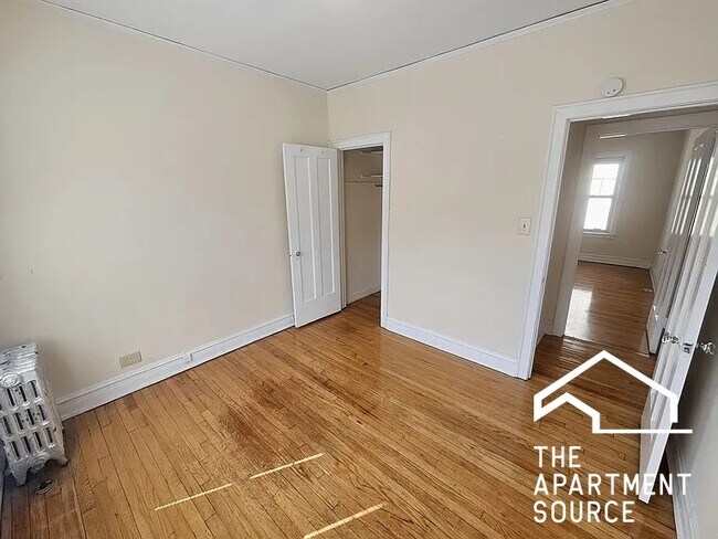 Building Photo - 936 Judson Ave