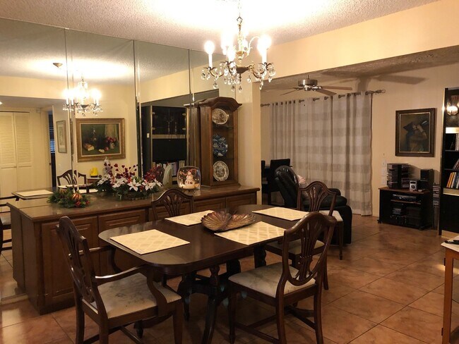 Building Photo - Lovely Home Steps Away From All the Amenities in Leisure World, in 45+ Active Adult Community Ava...